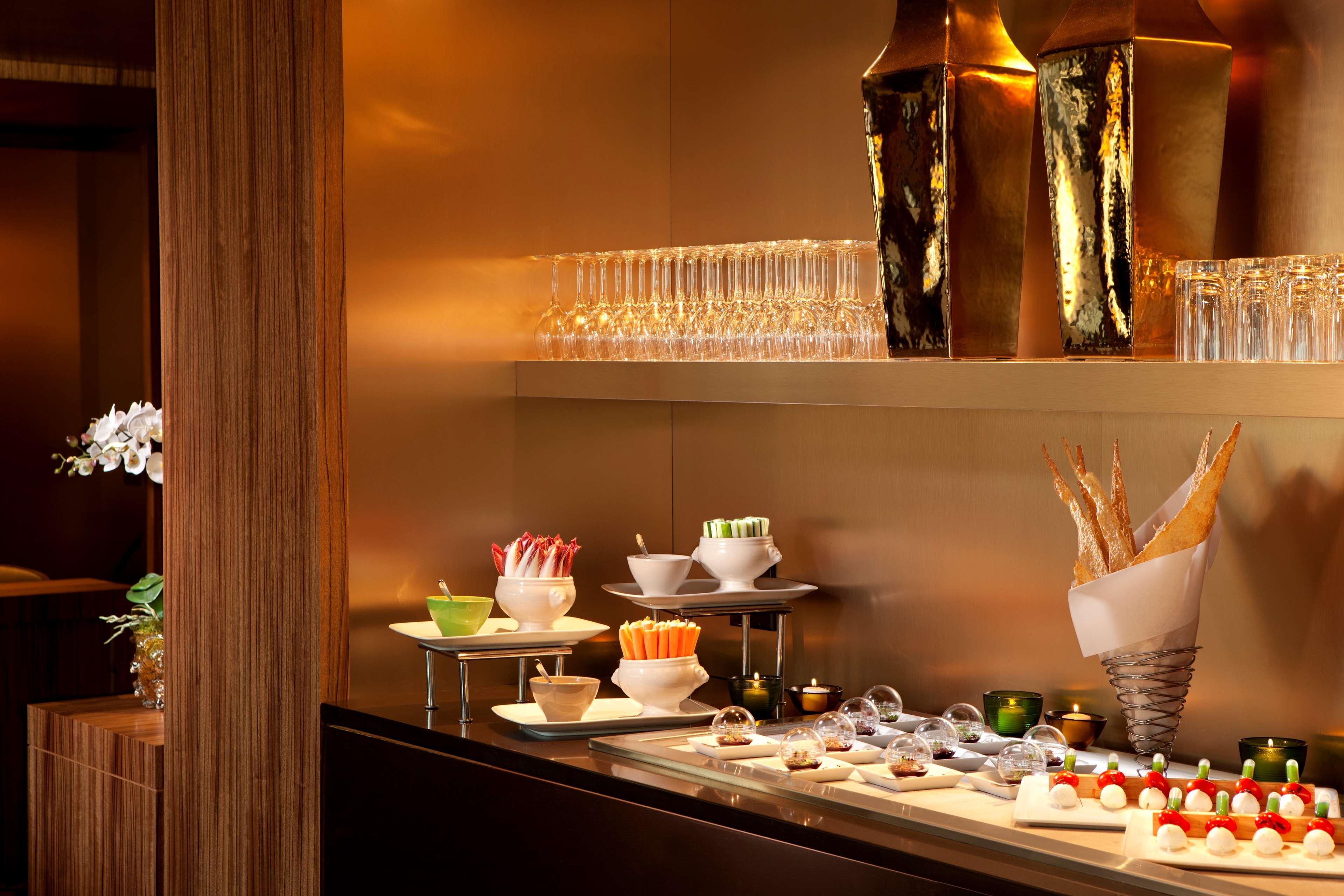 Millennium Hilton New York One Un Plaza Hotel Bagian luar foto