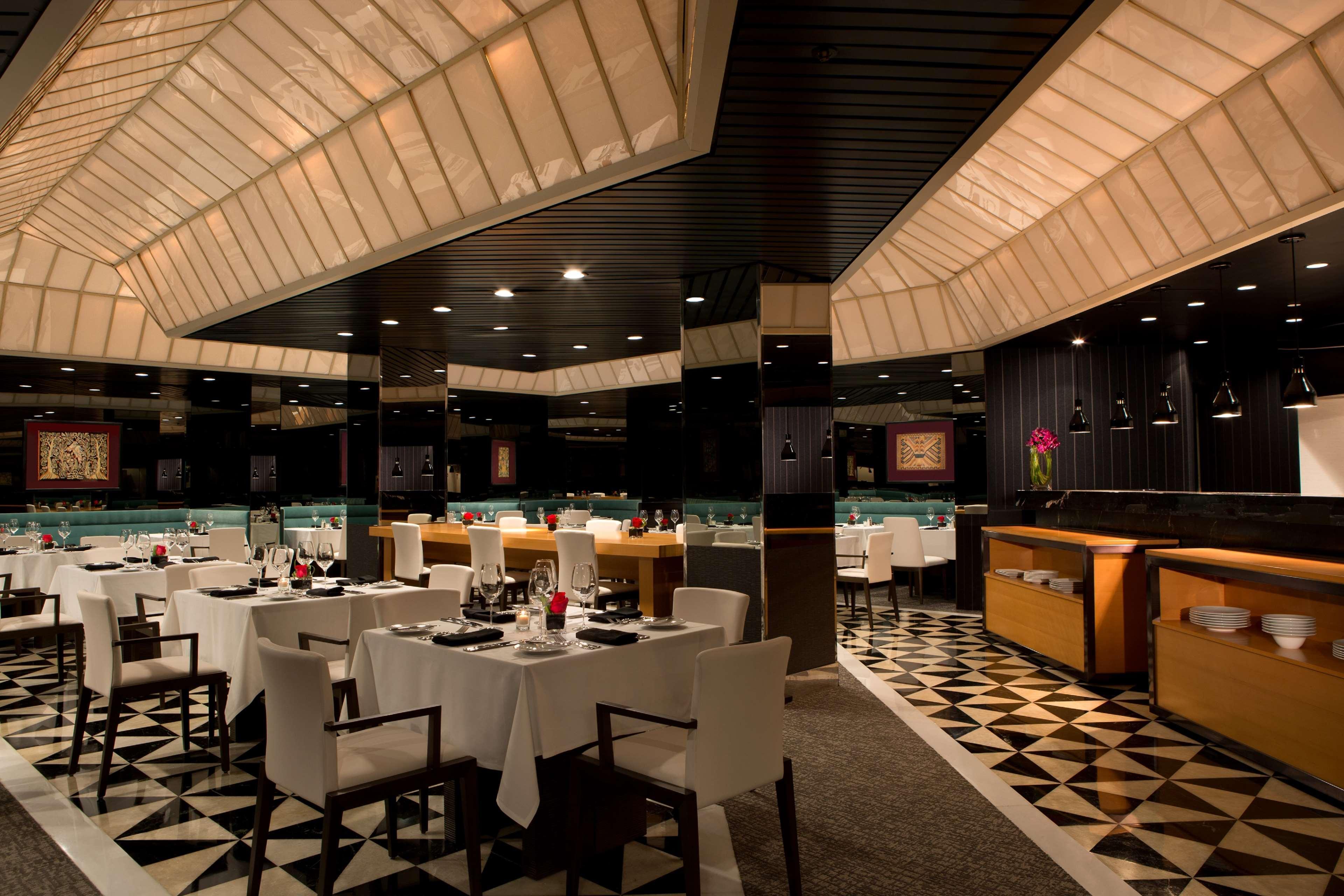 Millennium Hilton New York One Un Plaza Hotel Bagian luar foto
