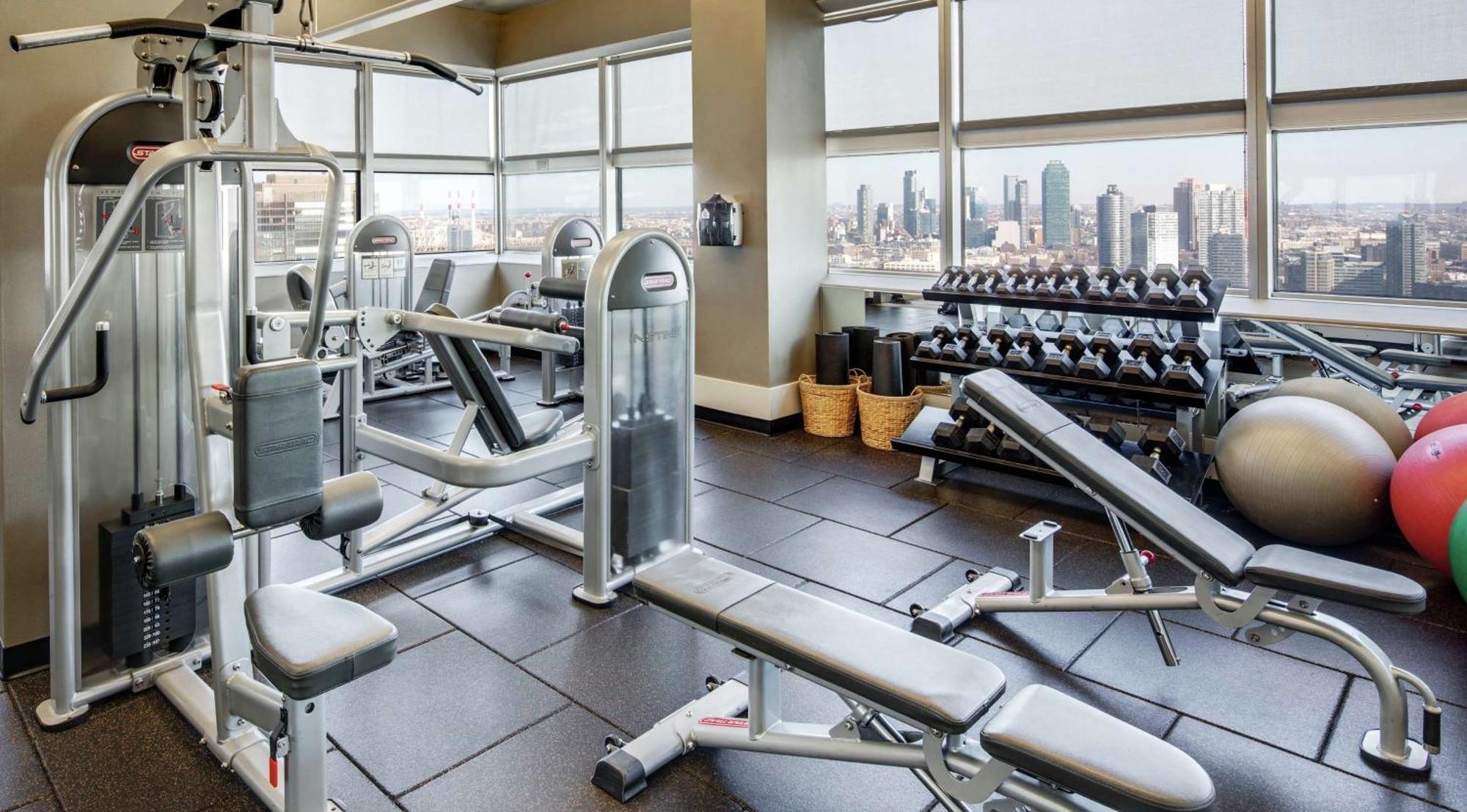 Millennium Hilton New York One Un Plaza Hotel Bagian luar foto