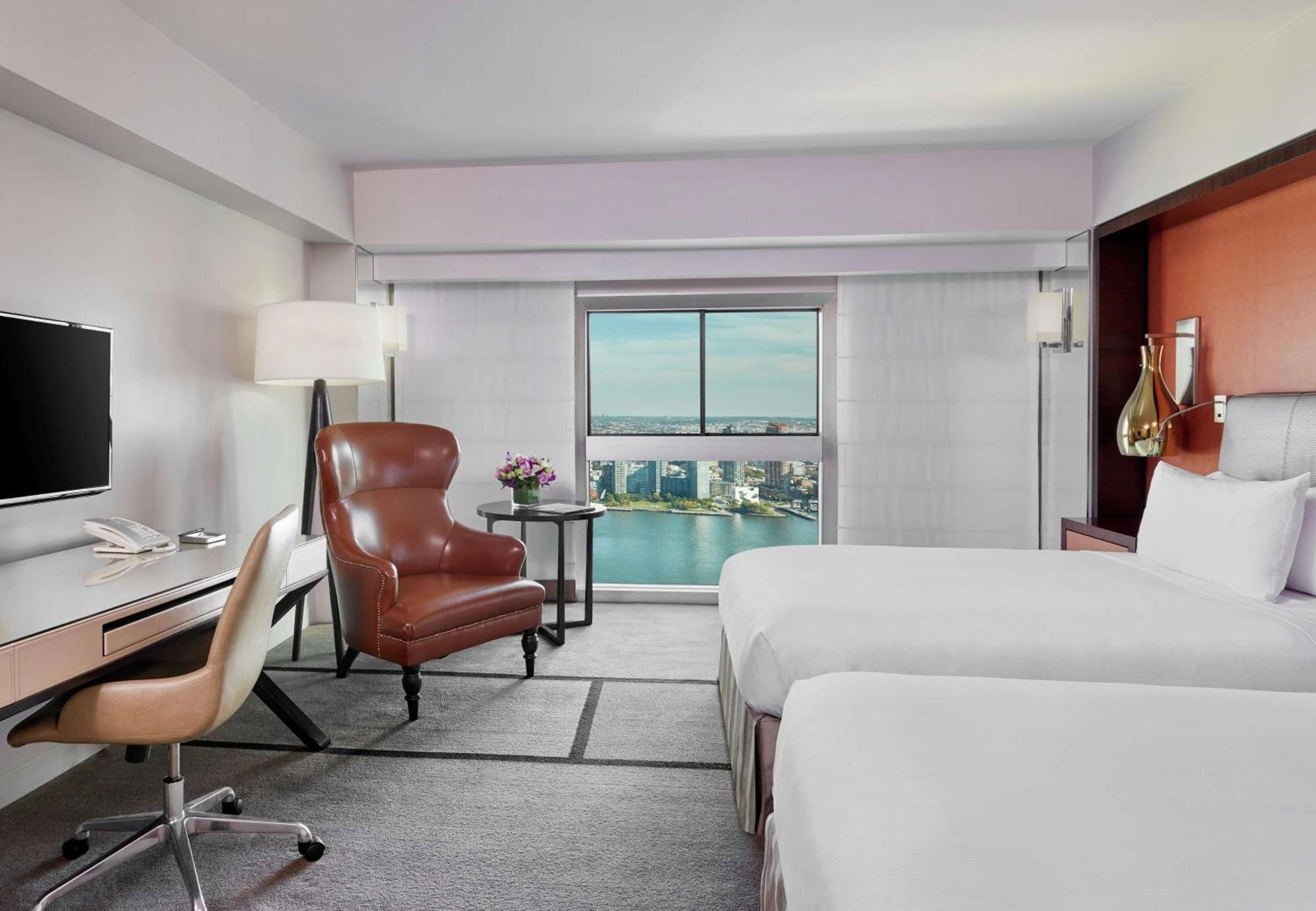 Millennium Hilton New York One Un Plaza Hotel Bagian luar foto