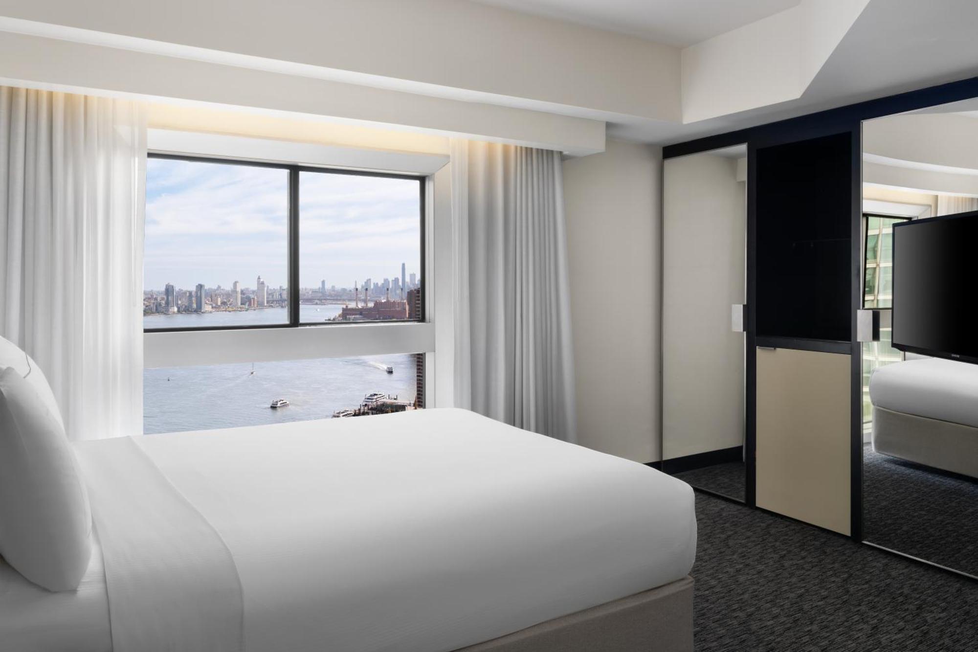 Millennium Hilton New York One Un Plaza Hotel Bagian luar foto