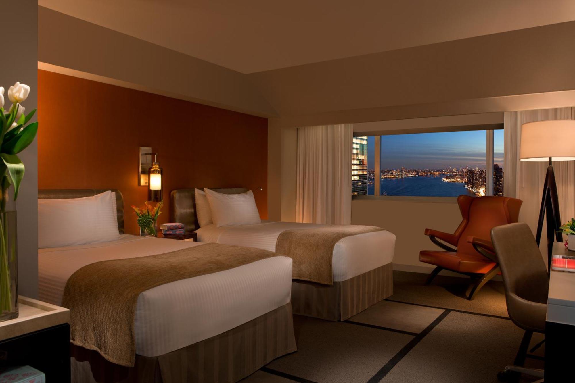 Millennium Hilton New York One Un Plaza Hotel Bagian luar foto